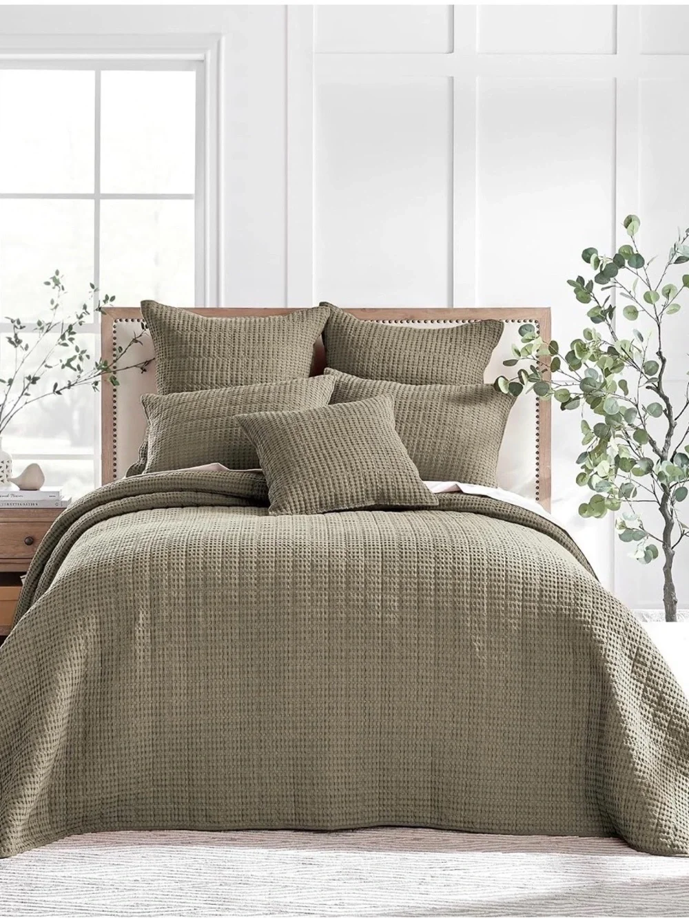 100% Cotton Waffle Textured Quilted Queen Coverlet